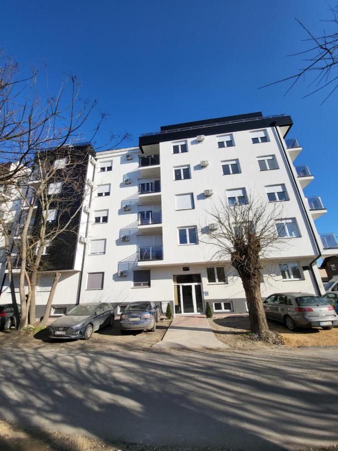 Holiday Novi Sad Eksteriør billede