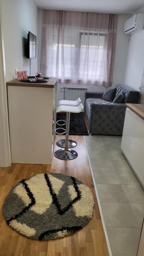 Holiday Novi Sad Eksteriør billede